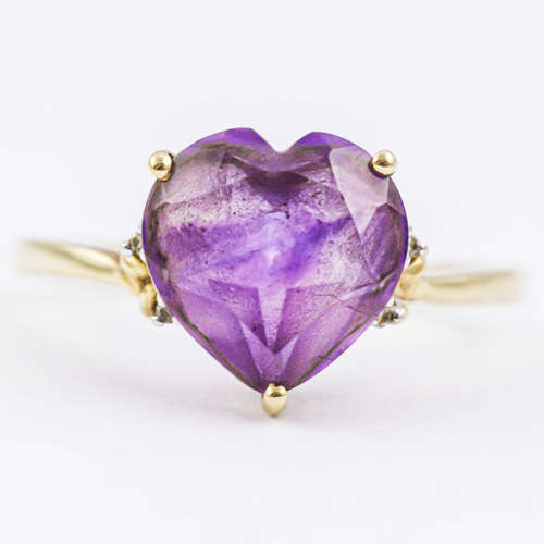 VINTAGE 1969 AMETHYST HEART 10K YELLOW GOLD RING DIAMOND ACCENTS *JEWELLER VALUATION R15`000* Incl