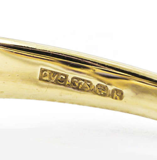 DEEP PURPLE AMETHYST TRILOGY 9CT YELLOW GOLD TRIPLE STRAND RING. *JEWELLER EVALUATION R14`000* Incld