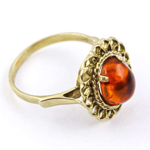 VINTAGE BALTIC AMBER CABOCHON 9CT YELLOW GOLD RING. AMBER FROM POLAND JEWELLER CERT R13`200 Incld