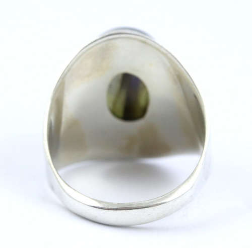 MODERN DESIGN LARGE OVAL LABRADORITE CABOCHON STERLING SILVER RING. 925. STUNNING COLOUR!