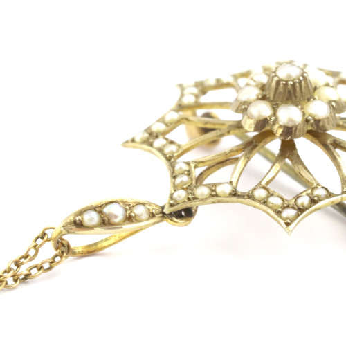 ANTIQUE 9CT YELLOW GOLD PENDANT/BROOCH SET WITH 65 SEED PEARLS. *JEWELLER EVALUATION R8`500*
