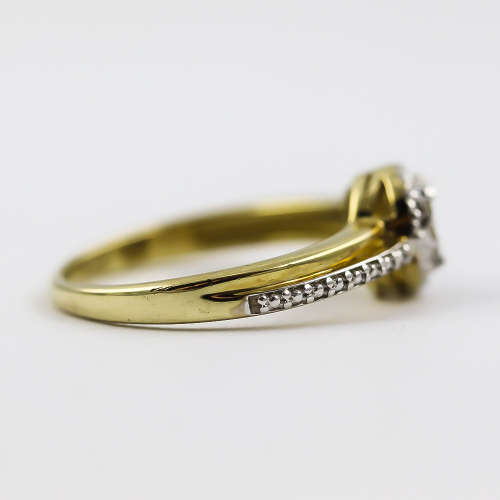 9ct YELLOW and WHITE GOLD DIAMOND RING. 19 SINGLE-CUT DIAMONDS. SOUTH AFRICAN. JEWELLER CERT R7`500