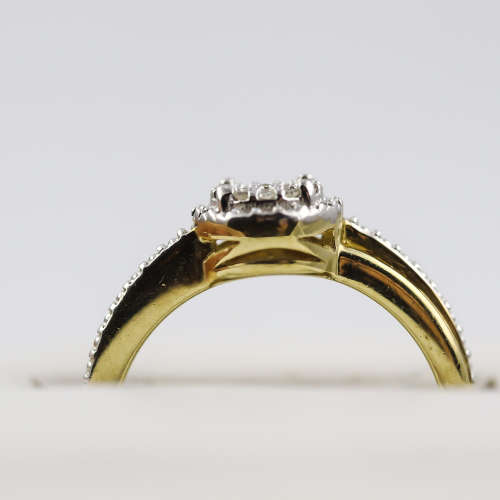 9ct YELLOW and WHITE GOLD DIAMOND RING. 19 SINGLE-CUT DIAMONDS. SOUTH AFRICAN. JEWELLER CERT R7`500
