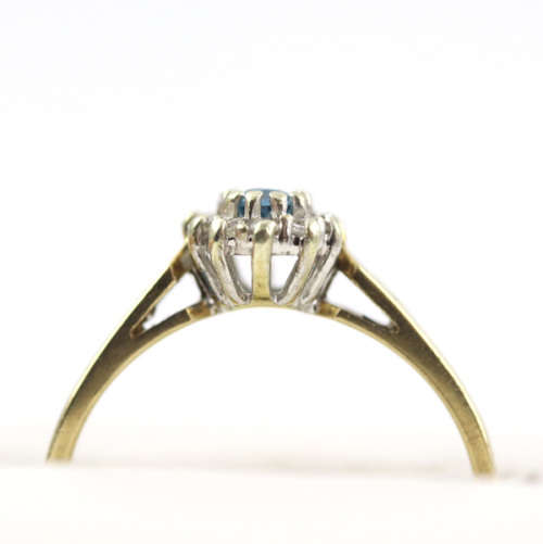 PRETTY ENGLISH TOPAZ AND DIAMOND 9CT YELLOW GOLD RING. 375. *JEWELLER`S EVALUATION R14`000*