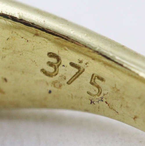 STRIKING VINTAGE CROSSOVER 9CT YELLOW GOLD CUBIC ZIRCONIA RING *JEWELLER`S EVALUATION R16`000*
