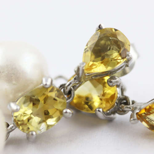 ELEGANT CITRINE AND BAROQUE PEARL STERLING SILVER DROP AND DANGLE EARRINGS. 925