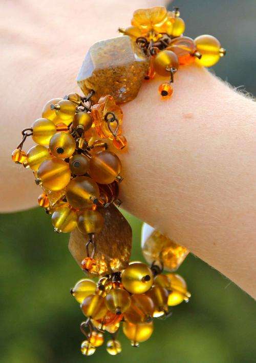 NATURAL STONES & BEADS BRACELET!