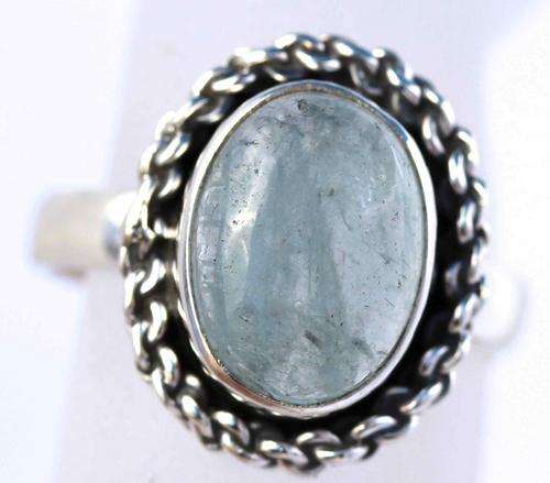 NATURAL AQUAMARINE GEMSTONE IN STERLING SILVER 925 RING. Size 7/half