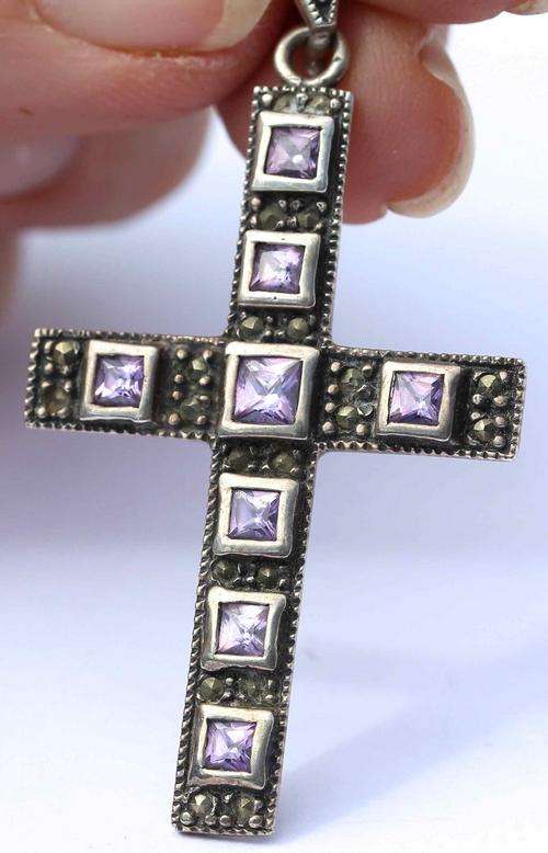 VINTAGE REAL AMETHYST AND MARCASITE CROSS IN STERLING SILVER
