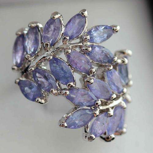 LARGE TANZANITE 2 carat STUNNER OF A RING! SOLID STERLING SILVER. VERY UNUSUAL!