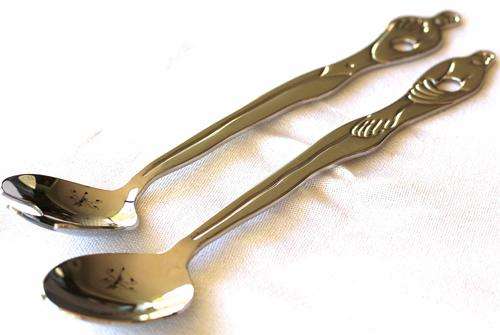 CaRRoL BoYeS original! VERY LARGE SALAD SERVERS IN CLASSIC "MAN/WOMAN" DESIGN. 30 cm long. 335 grams