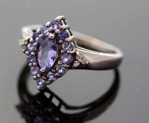 PRETTY AND UNUSUAL TANZANITE MARQUIS CUT RING WITH 6 DIAMONDS - STERLING SILVER