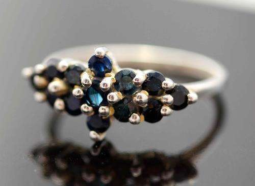 NATURAL SAPPHIRES CLUSTER RING IN STERLING SILVER!