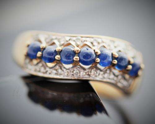 SAPPHIRE (0,35ct) AND DIAMOND (0,16ct) 9ct YELLOW GOLD RING. 4,2 gram JEWELLER CERTIFICATE {R11'300}