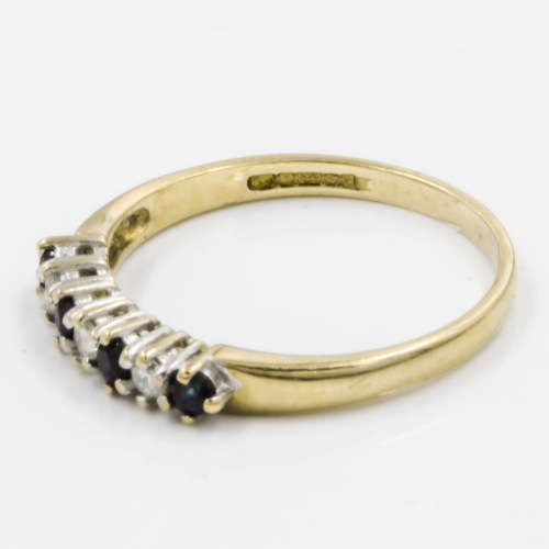 ENGLISH VINTAGE SAPPHIRE AND DIAMOND 9CT YELLOW GOLD RING. * JEWELLER`S EVALUATION R14`000 *