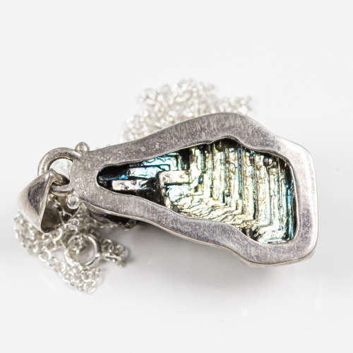 NATURAL FASCINATING BISMUTH SET IN STERLING SILVER PENDANT ON STERLING CHAIN