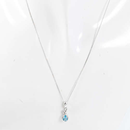 9CT WHITE GOLD PENDANT DIAMOND & SKY BLUE TOPAZ 40cm 9CT CURB CHAIN w/JEWELLER EVALUATION R 10'000