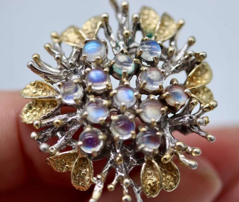 HANDCRAFTED VINTAGE FIRE OPAL CLUSTER STERLING SILVER RING WITH GILDED ACCENTS. 925
