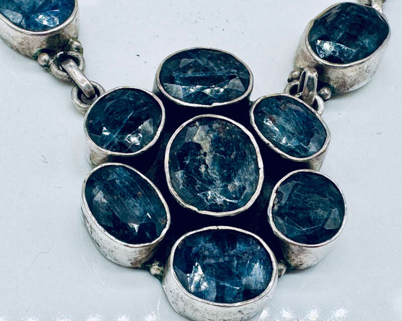 NATURAL ORGANIC EARTH MINED BLUE SAPPHIRE CABOCHON STERLING SILVER NECKLACE INTERESTING INCLUSIONS