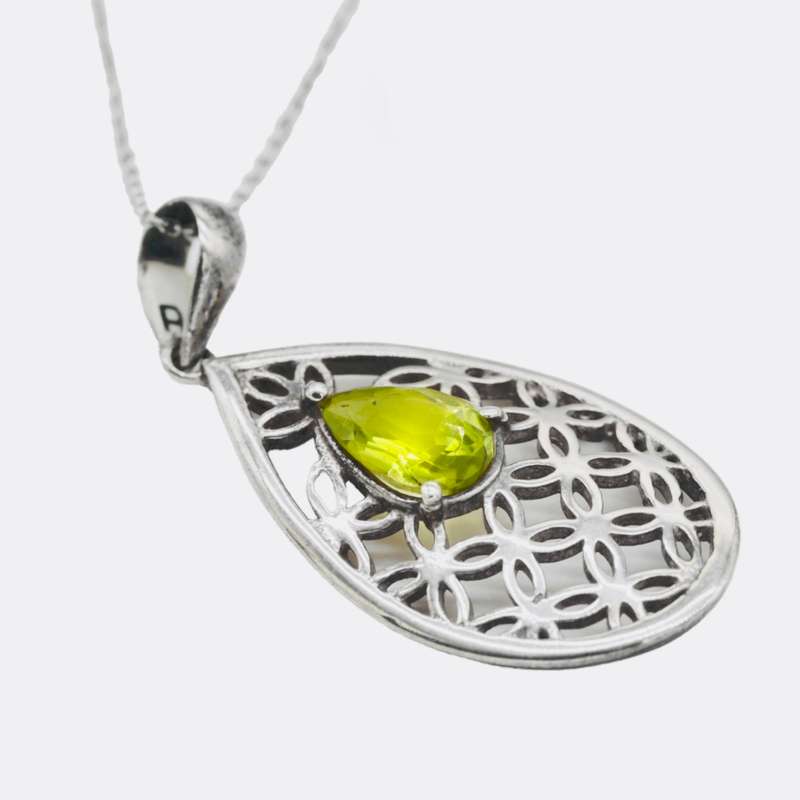 NATURAL PERIDOT STERLING SILVER PENDANT NECKLACE WITH INTRICATE OPENWORK DETAIL