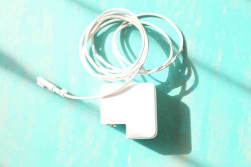 Apple Macbook Air 11" with Cover & 45W Charger