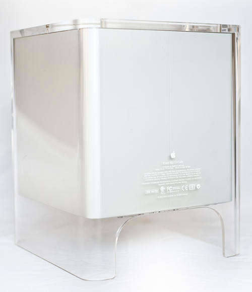 Apple G4 cube back