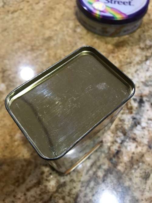 BISTO  LIMITED EDITION TIN