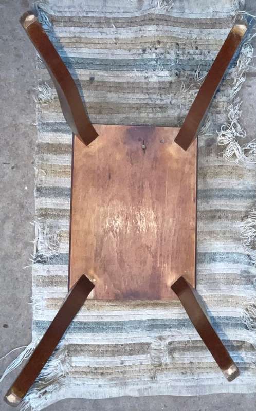 INLAID MUSICAL JEWELRY BOX.