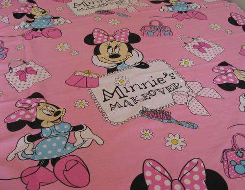 Minnie Mouse Makeover Cot comforter