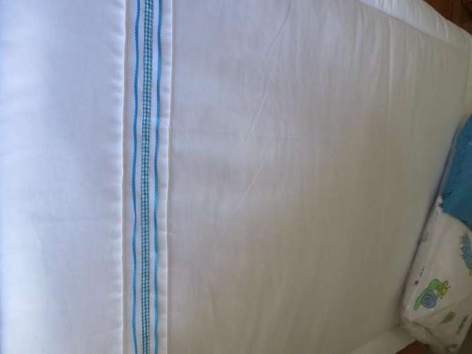 Cot comforter with matching pillowcase