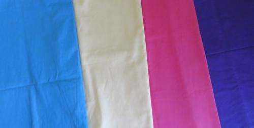 Fitted cot sheets