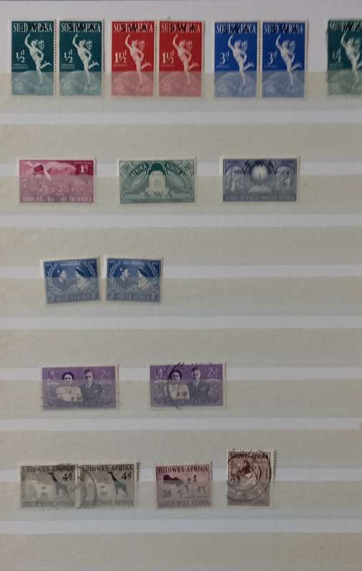 STOCKBOOK KABE 8 PAGE 16 SIDES VERY CLEAN FILLED WITH A FEW STAMPS