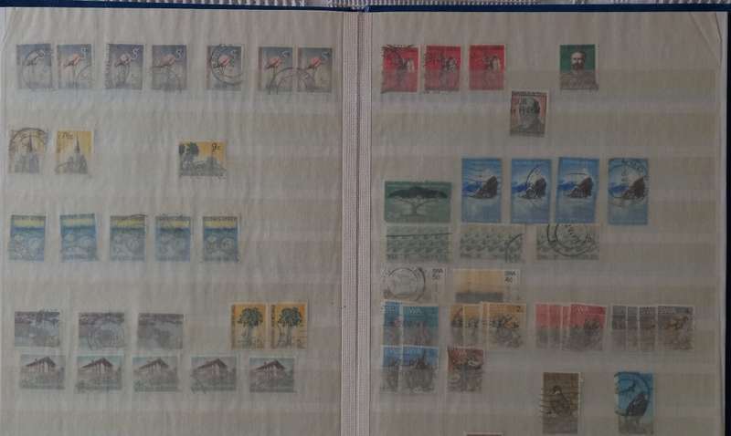 STOCKBOOK KABE 8 PAGE 16 SIDES VERY CLEAN FILLED WITH A FEW STAMPS
