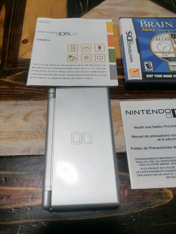 Nintendo DS LITE with 1 game