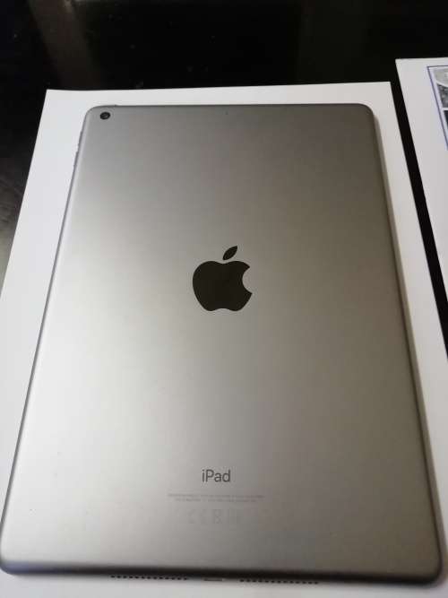 Apple iPad 6 9.7 32GB Wi-Fi Space Grey