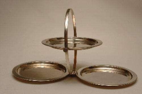 Silver plated folding cake stand - one screw needs fixing (see pics)