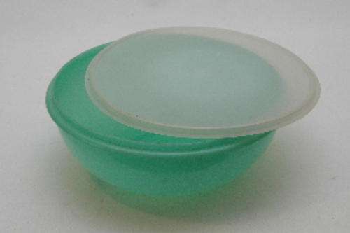 Tupperware big green bowl 300mm diam in vgd cond