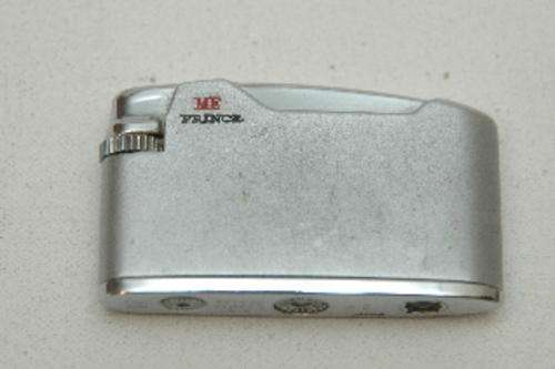 Prince gas lighter in good cond