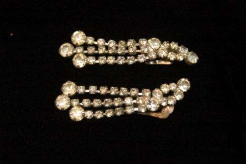 Sparkle in these quality clipon diamante drop earrings (1950's)