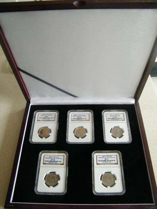 5 Coin Mandela Set in Mahogany Style Box