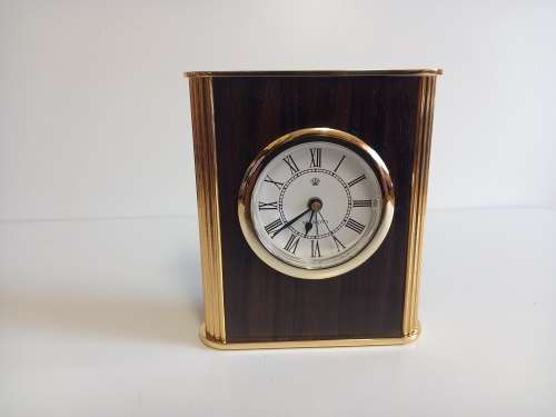 Mikimoto International Wooden Desk Clock