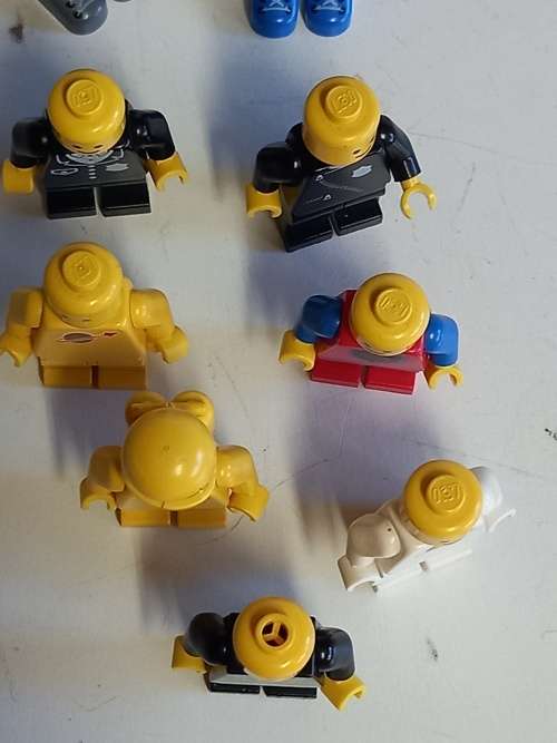 Six Lego branded Minifigures & non-branded Minifigures + Accessories