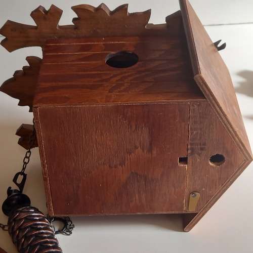 5 Leaf and Bird Battery Operated Carved Cuckoo Clock By ENGSTLER