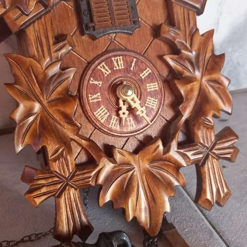 5 Leaf and Bird Battery Operated Carved Cuckoo Clock By ENGSTLER