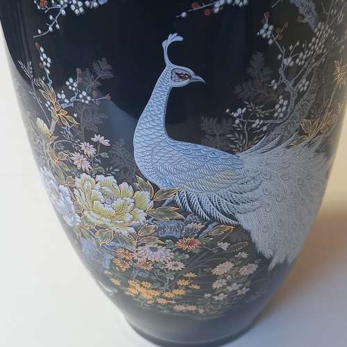 Shibata Japanese Black Peacock Gold Rim Vase