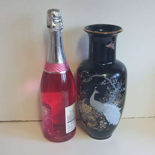 Shibata Japanese Black Peacock Gold Rim Vase