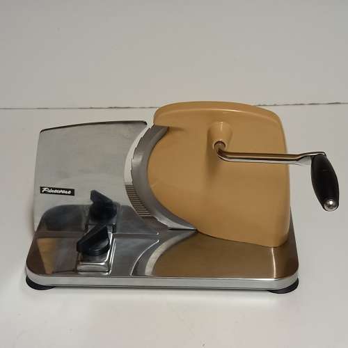 Pineware Bread/Cold Meat Slicer