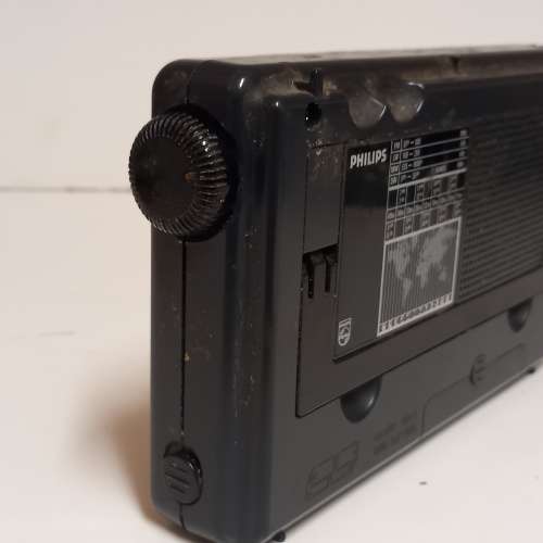 Vintage Philips D1875 12 Band World Receiver Portable Radio