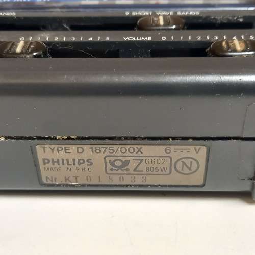 Vintage Philips D1875 12 Band World Receiver Portable Radio