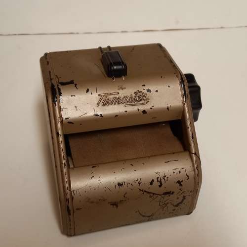 VINTAGE 1940`S BAKELITE TIE PRESS `THE TIEMASTER` BY CORBY
